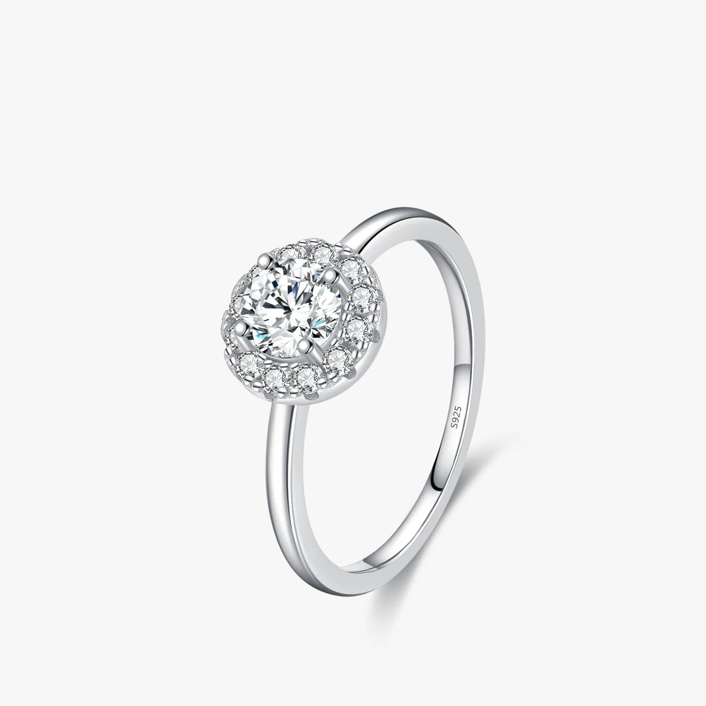 Round Moissanite Exquisite Ring