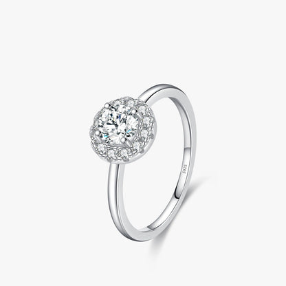 Round Moissanite Exquisite Ring